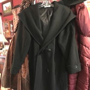 100 % Wool Black Coat w Hood.
